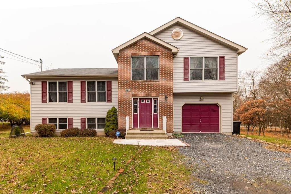Cheerful Pocono Home Away From Home Albrightsville Zewnętrze zdjęcie